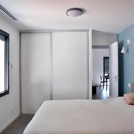 Of House With Sea View 50m From The Apartment *